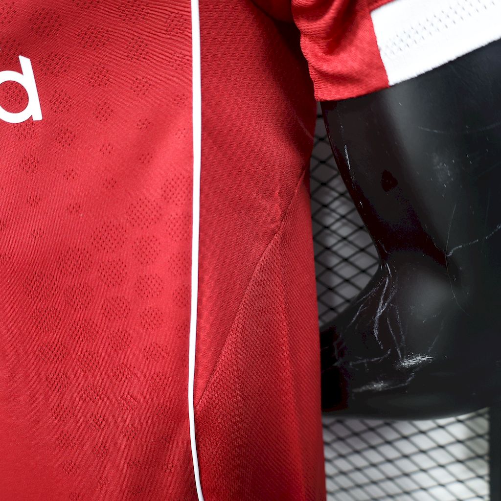 Liverpool 2025/26 Home Jersey Player Version