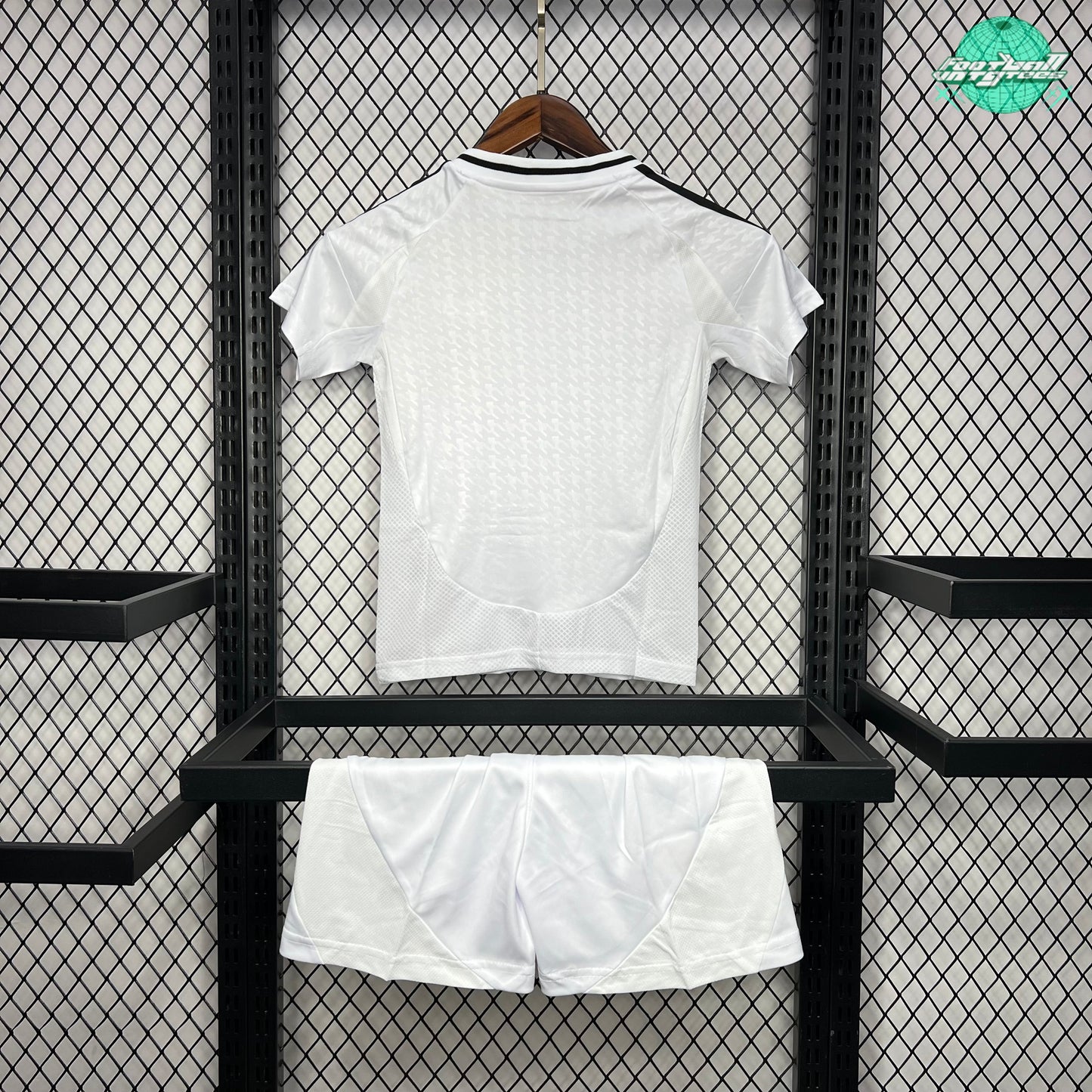 Real Madrid 24/25 Kids Home Kit
